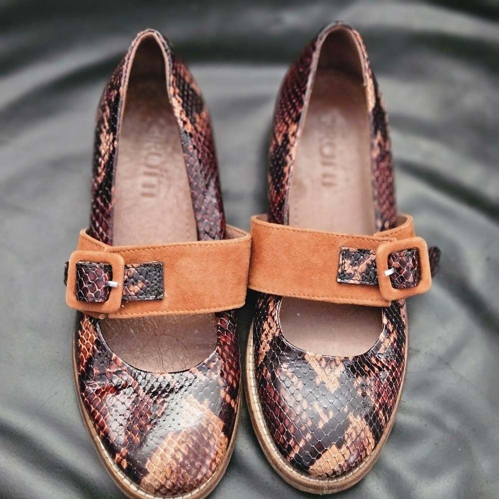 Girotti Sz 5/5.5 US Mary Jane 100% Leather Animal Print Buckle Vero cuoio Shoe - Picture 3 of 9